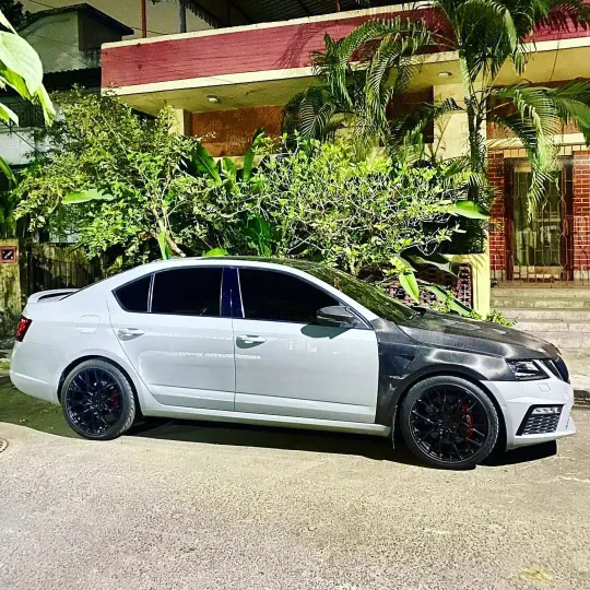 Skoda Octavia vRS with Carbon Fibre Parts